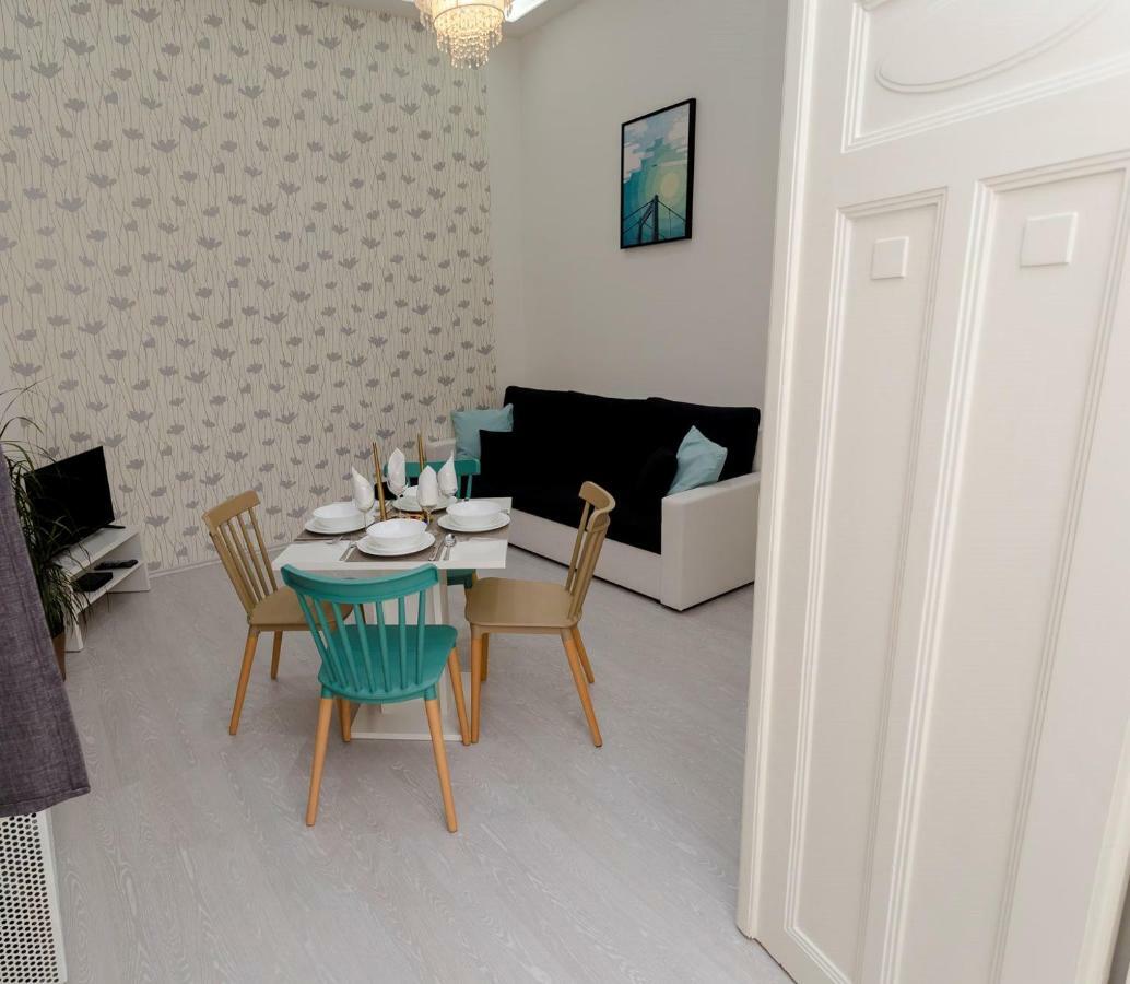 Boutique Residence Jokai - Apartment In The City Center Budapest Eksteriør billede