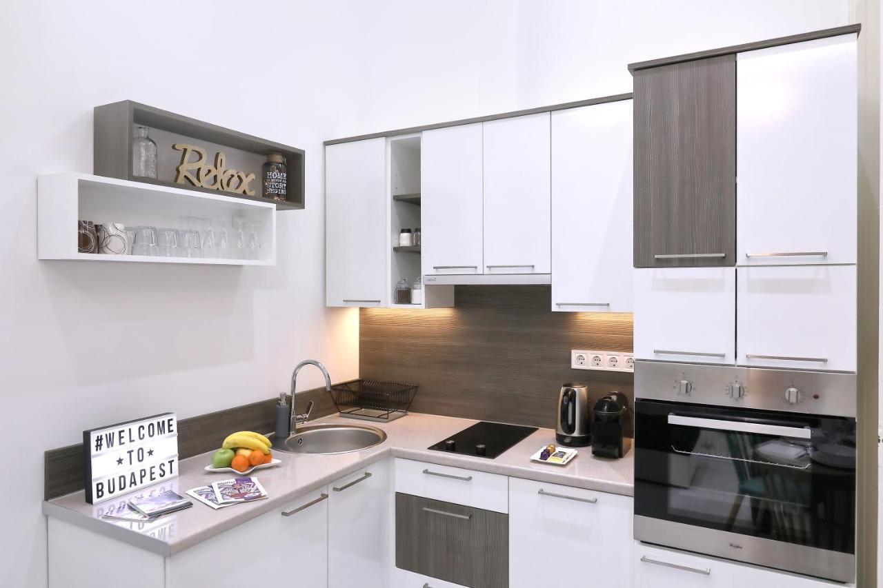 Boutique Residence Jokai - Apartment In The City Center Budapest Værelse billede